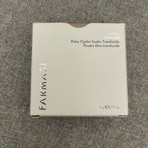 New Farmasi translucent loose powder 0.17 fl oz